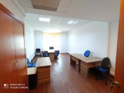 İcarəyə verilir 1 otaqlı 40 m2 ofis Avropa otel