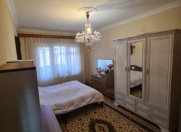 Satılır 3 otaqlı 90 m2 köhnə tikili Gənclik m.