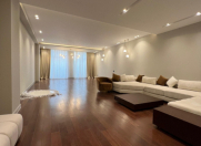 Satılır 4 otaqlı 215 m2 yeni tikili Nərimanov r.