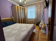 Satılır 3 otaqlı 80 m2 köhnə tikili Qara Qarayev m.
