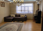 Satılır 4 otaqlı 80 m2 köhnə tikili Binə ticarət mərkəzi