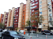 Satılır 2 otaqlı 60 m2 köhnə tikili 8 km