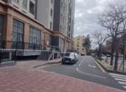Satılır 2 otaqlı 220 m2 obyekt Qara Qarayev m.