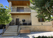Satılır 5 otaqlı 200 m2 bağ evi Novxanı