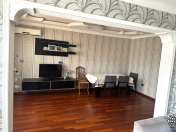 Satılır 4 otaqlı 100 m2 köhnə tikili Nəsimi m.