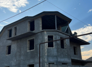 Satılır 10 otaqlı 450 m2 həyət evi Şağan