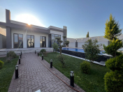 Satılır 4 otaqlı 200 m2 həyət evi Mərdəkan