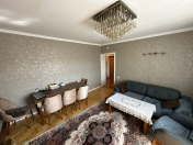 Satılır 4 otaqlı 105 m2 köhnə tikili Elmlər Akademiyası m.