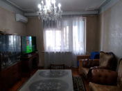 Satılır 3 otaqlı 75 m2 köhnə tikili 8 mkr