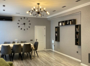 Satılır 3 otaqlı 160 m2 yeni tikili İnşaatçılar m.