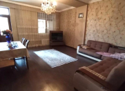 Satılır 4 otaqlı 117 m2 yeni tikili 28 May m.