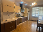 Satılır 3 otaqlı 128 m2 yeni tikili Yasamal r.