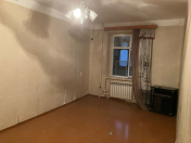 Satılır 2 otaqlı 65 m2 köhnə tikili Bakıxanov