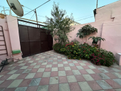Satılır 4 otaqlı 100 m2 həyət evi Suraxanı r.