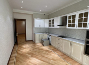 Satılır 4 otaqlı 210 m2 yeni tikili 28 May m.