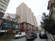 İcarəyə verilir 1 otaqlı 210 m2 obyekt Elmlər Akademiyası m.