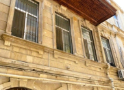 Satılır 4 otaqlı 110 m2 köhnə tikili İçəri Şəhər m.