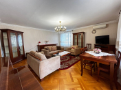 İcarəyə verilir 4 otaqlı 130 m2 yeni tikili Elmlər Akademiyası m.