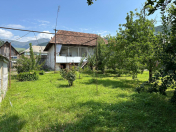 İcarəyə verilir 2 otaqlı 70 m2 həyət evi Oğuz