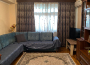 Satılır 3 otaqlı 90 m2 köhnə tikili Atatürk parkı