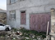 Satılır 6 otaqlı 1000 m2 həyət evi Saray