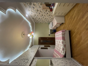 İcarəyə verilir 3 otaqlı 145 m2 köhnə tikili Nizami m.