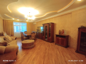 Satılır 4 otaqlı 184 m2 yeni tikili 8 Noyabr m.