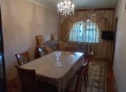 Satılır 5 otaqlı 110 m2 köhnə tikili Əhmədli m.