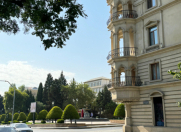 Satılır 3 otaqlı 100 m2 köhnə tikili 28 May m.