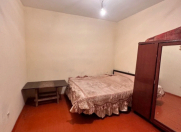 İcarəyə verilir 1 otaqlı 25 m2 həyət evi Elit ticarət mərkəzi