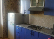 İcarəyə verilir 3 otaqlı 80 m2 köhnə tikili Həzi Aslanov m.