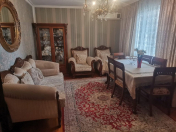 Satılır 3 otaqlı 80 m2 köhnə tikili Ağ şəhər