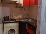 Satılır 1 otaqlı 42 m2 köhnə tikili Zərifə Əliyeva adına park