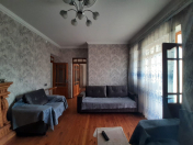 İcarəyə verilir 3 otaqlı 70 m2 köhnə tikili Nəriman Nərimanov m.