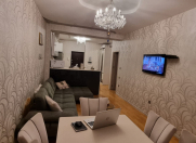 Satılır 2 otaqlı 80 m2 yeni tikili Memar Əcəmi m.