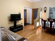 Satılır 3 otaqlı 85 m2 köhnə tikili İçəri Şəhər m.