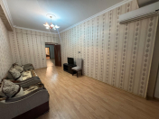 İcarəyə verilir 3 otaqlı 120 m2 yeni tikili Saray