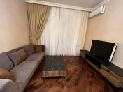 İcarəyə verilir 3 otaqlı 110 m2 yeni tikili 8 Noyabr m.