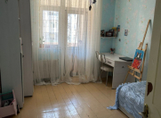 İcarəyə verilir 4 otaqlı 80 m2 köhnə tikili Xalqlar Dostluğu m.