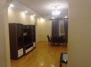 İcarəyə verilir 3 otaqlı 145 m2 yeni tikili Nizami m.