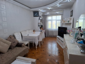 Satılır 3 otaqlı 88 m2 köhnə tikili Gənclik m.