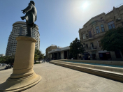 İcarəyə verilir 7 otaqlı 180 m2 obyekt Nizami m.