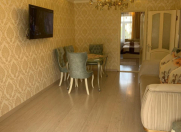 Satılır 2 otaqlı 65 m2 köhnə tikili Yasamal r.