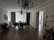 Satılır 6 otaqlı 326 m2 villa Badamdar