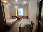 İcarəyə verilir 3 otaqlı 100 m2 köhnə tikili Həzi Aslanov m.