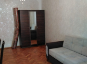 Satılır 1 otaqlı 37 m2 köhnə tikili İnşaatçılar m.