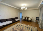 İcarəyə verilir 3 otaqlı 130 m2 yeni tikili Badamdar