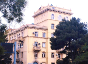 Satılır 4 otaqlı 175 m2 köhnə tikili Flame Towers