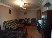 Satılır 1 otaqlı 40 m2 köhnə tikili Gənclik m.