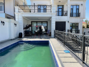 Satılır 6 otaqlı 6 m2 villa Badamdar